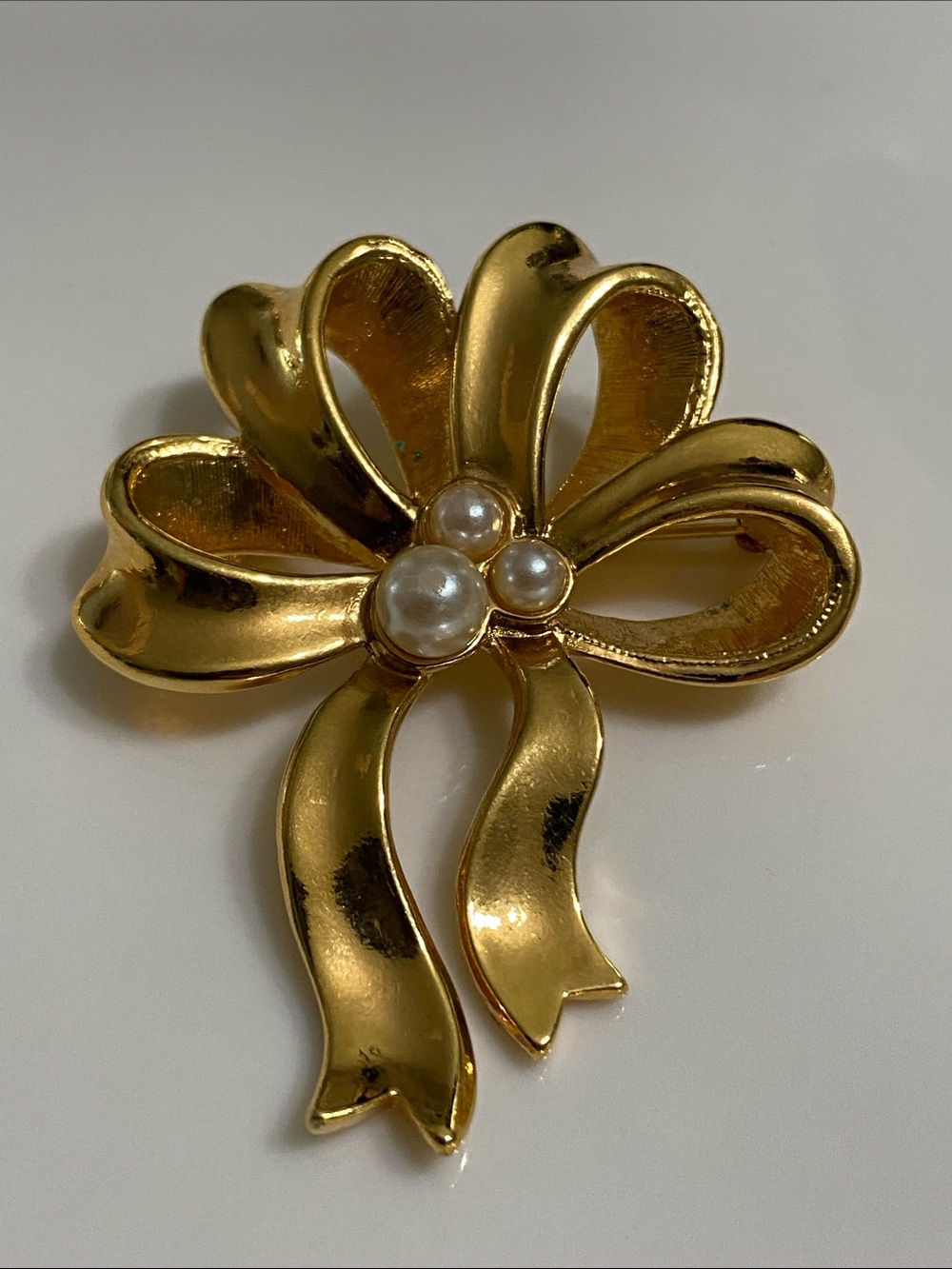 Avon Gold-Tone Bow Brooch with Pearl Centers